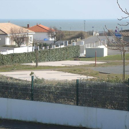 Готель Au Petit Bonheur Ла-Транш-сюр-Мер Екстер'єр фото